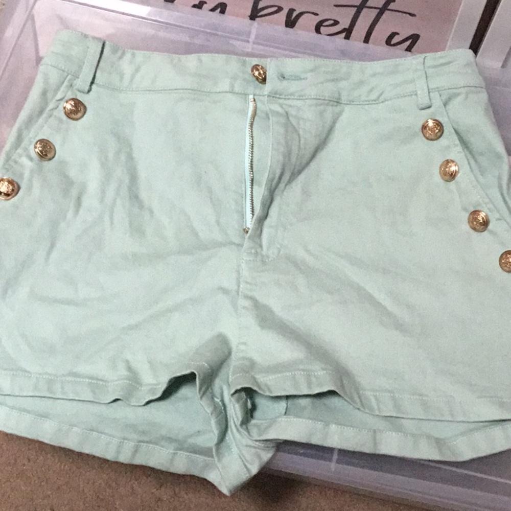 Fashion nova shorts